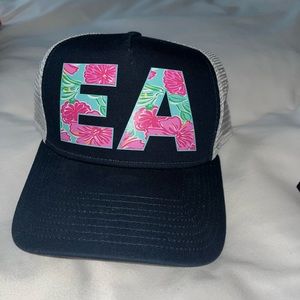 Womens New Era hat. Snap back. New without tags